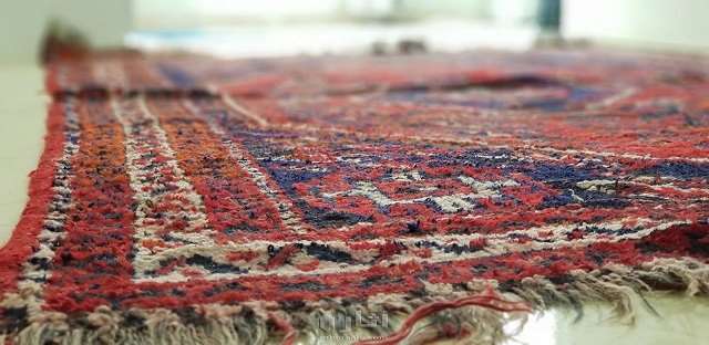 سجاد مغربي منسوج يدوياً